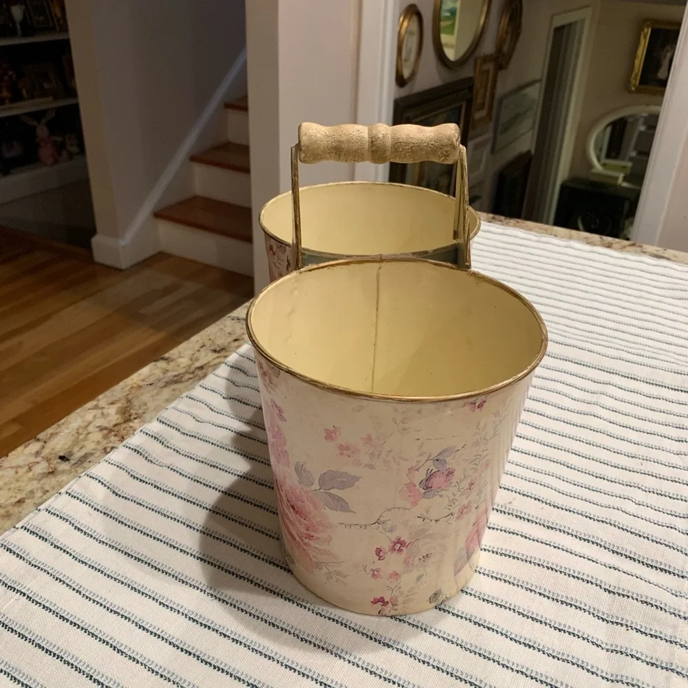 French Country Design Floral Dual Bucket